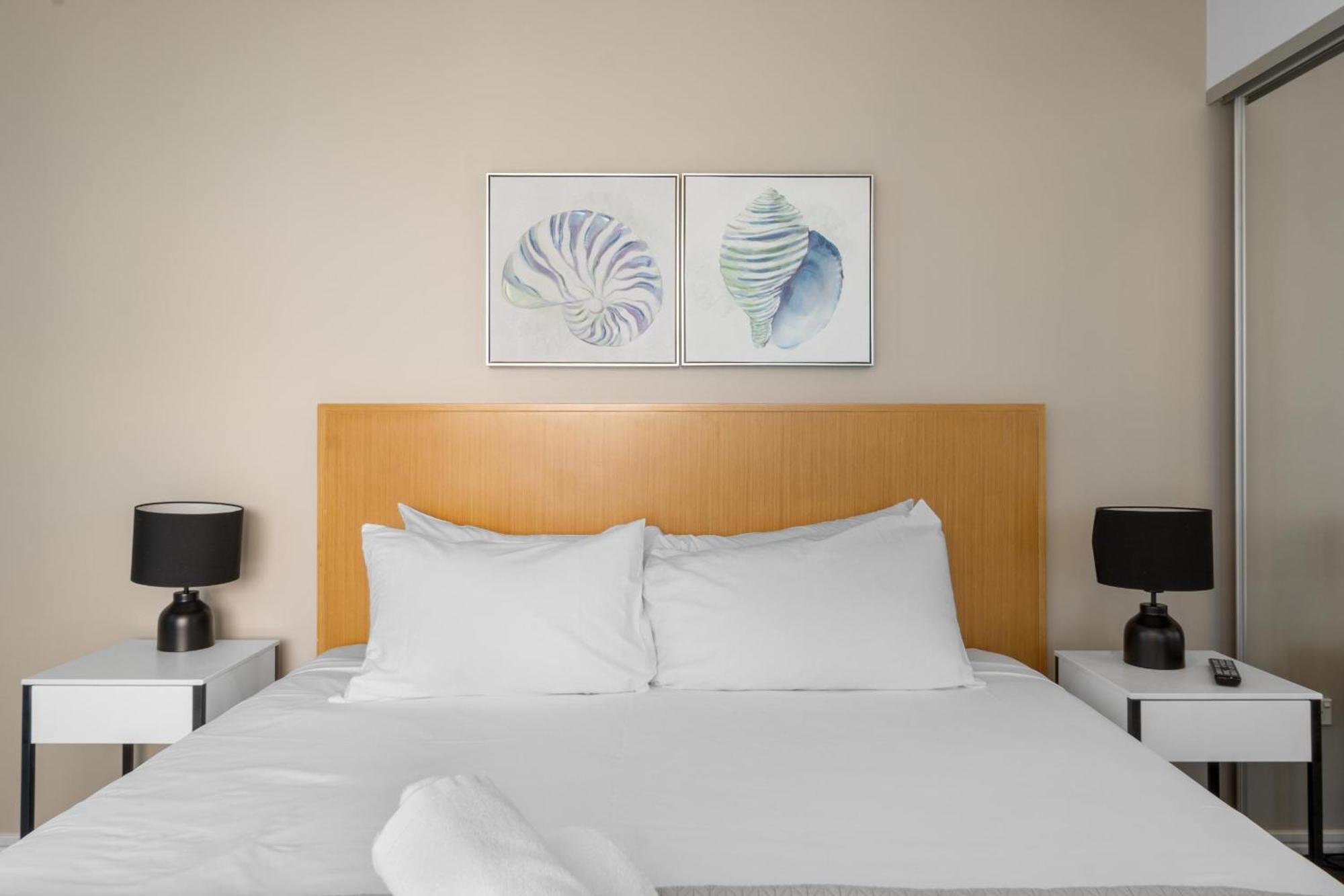 H-Residences Private Apartments - Hosted By Coastal Letting Голд-Кост Экстерьер фото